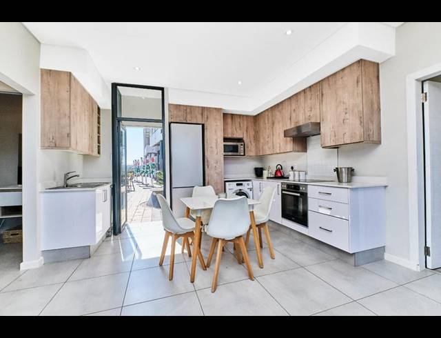 2 BEDROOM APARTMENT FOR SALE IN GLENADRIENNE